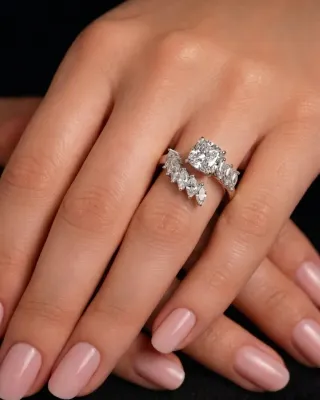 Diamond Crown Curve Ring